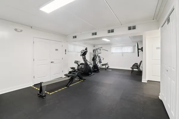 $265,000 | 3300 North Carriageway Drive, Unit 309, Arlington Heights, IL 60004