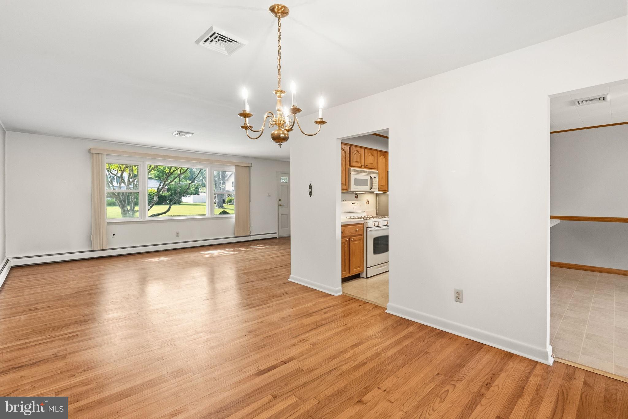 71 Cherokee Road Doylestown, PA 18901 - Photo 5 of 34 Gallery Image 5