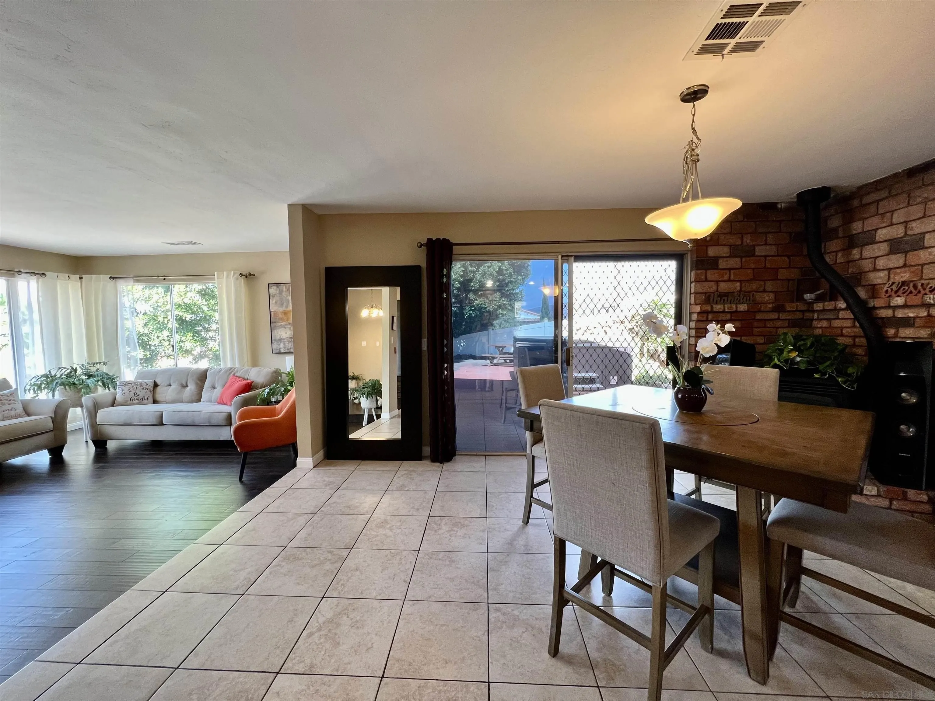 9849 Chestnut Street Spring Valley, CA 91977 - Photo 8 of 27