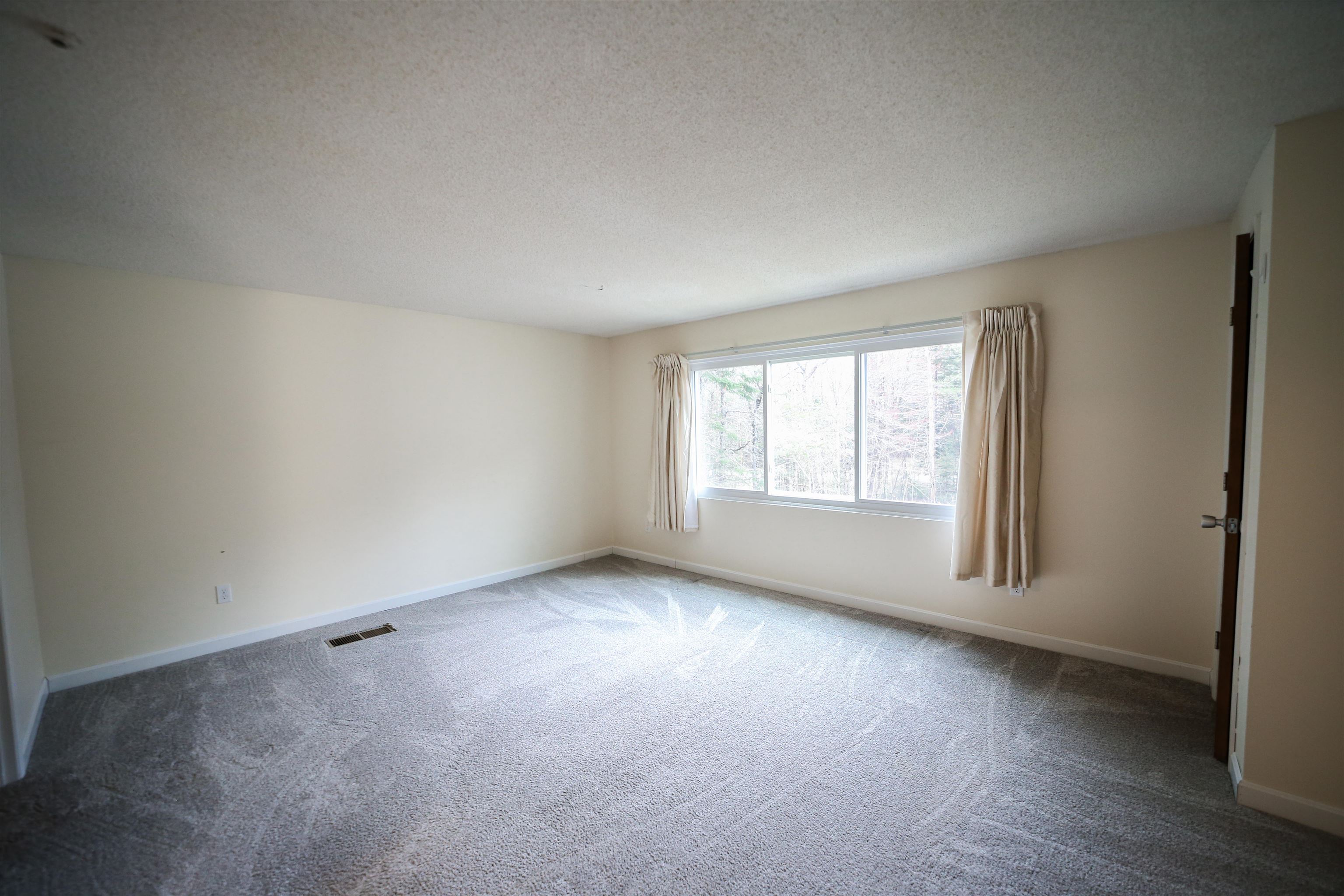 26 Orris Road, Unit 5 Thornton, NH 03285 - Photo 15 of 37 Gallery Image 15