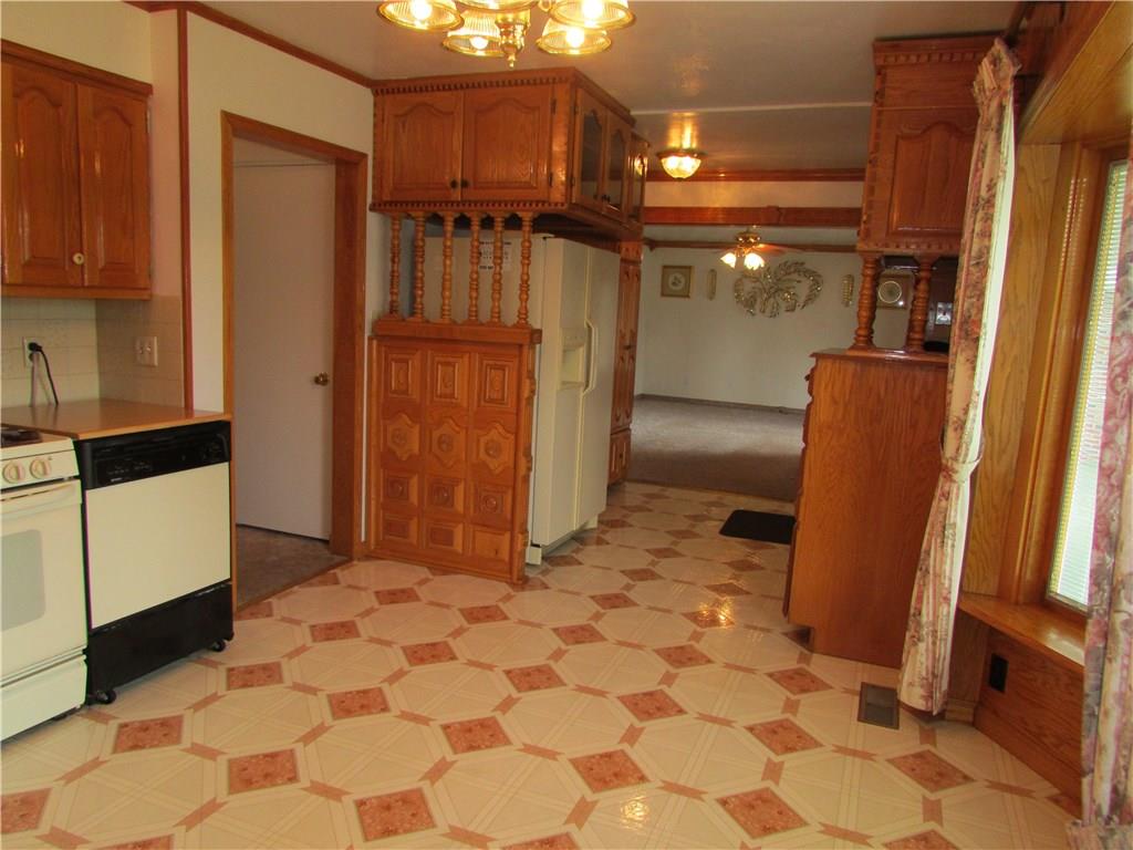 98 Devils Den Road Burgettstown, PA 15021 - Photo 13 of 23 KITCHEN