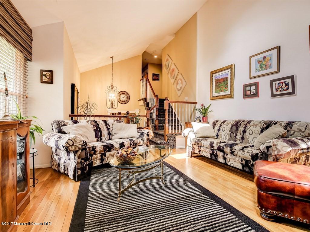6 Quebec Road Marlboro, NJ 07746 - Photo 14 of 29 014_Living Room