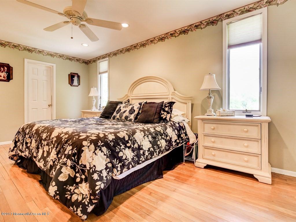 6 Quebec Road Marlboro, NJ 07746 - Photo 18 of 29 018_Master Bedroom