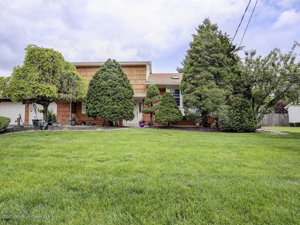 6 Quebec Road Marlboro, NJ 07746 - Photo 2 of 29 002_Front of House