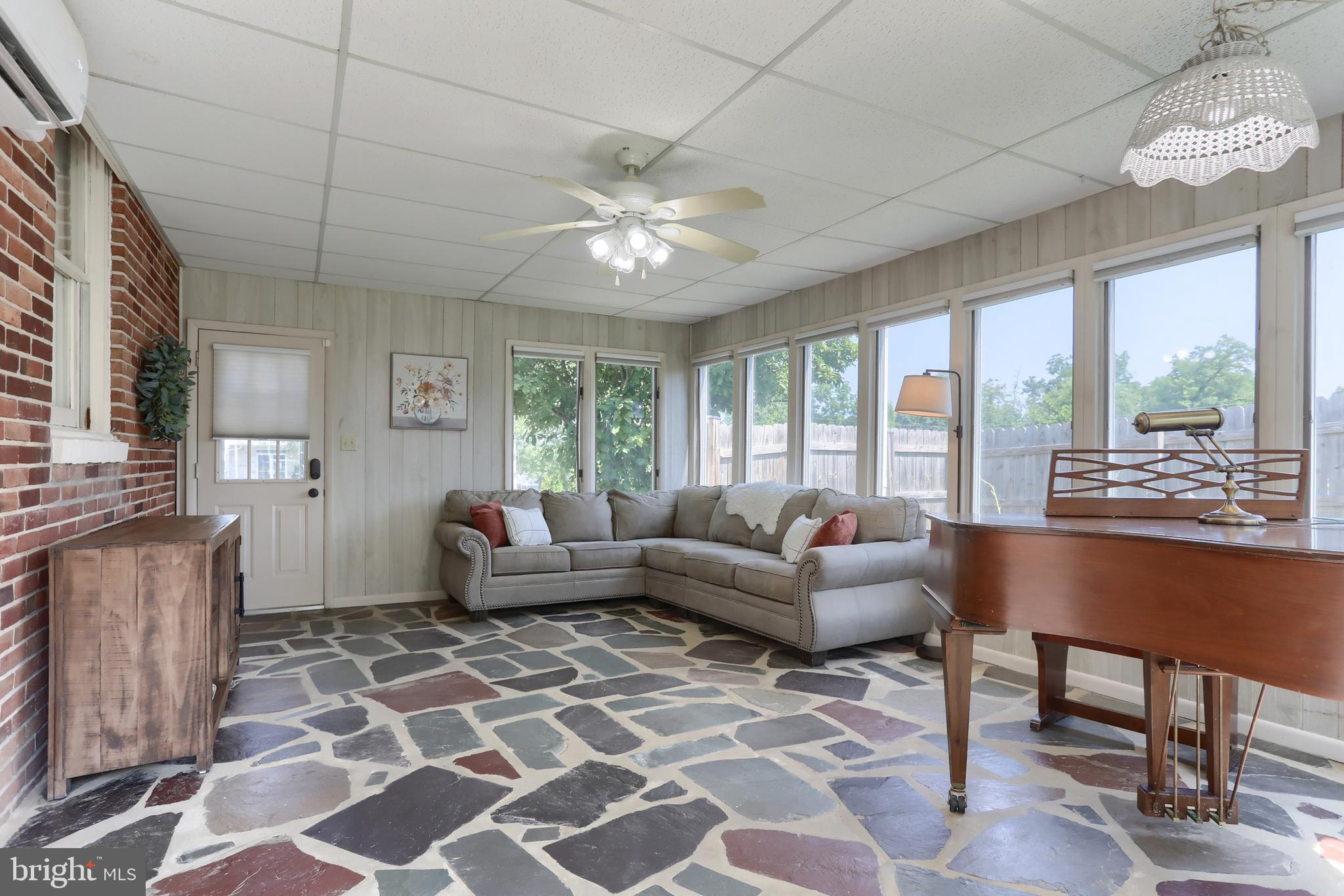 390 Greendale Road York, PA 17403 - Photo 19 of 34 Gallery Image 19