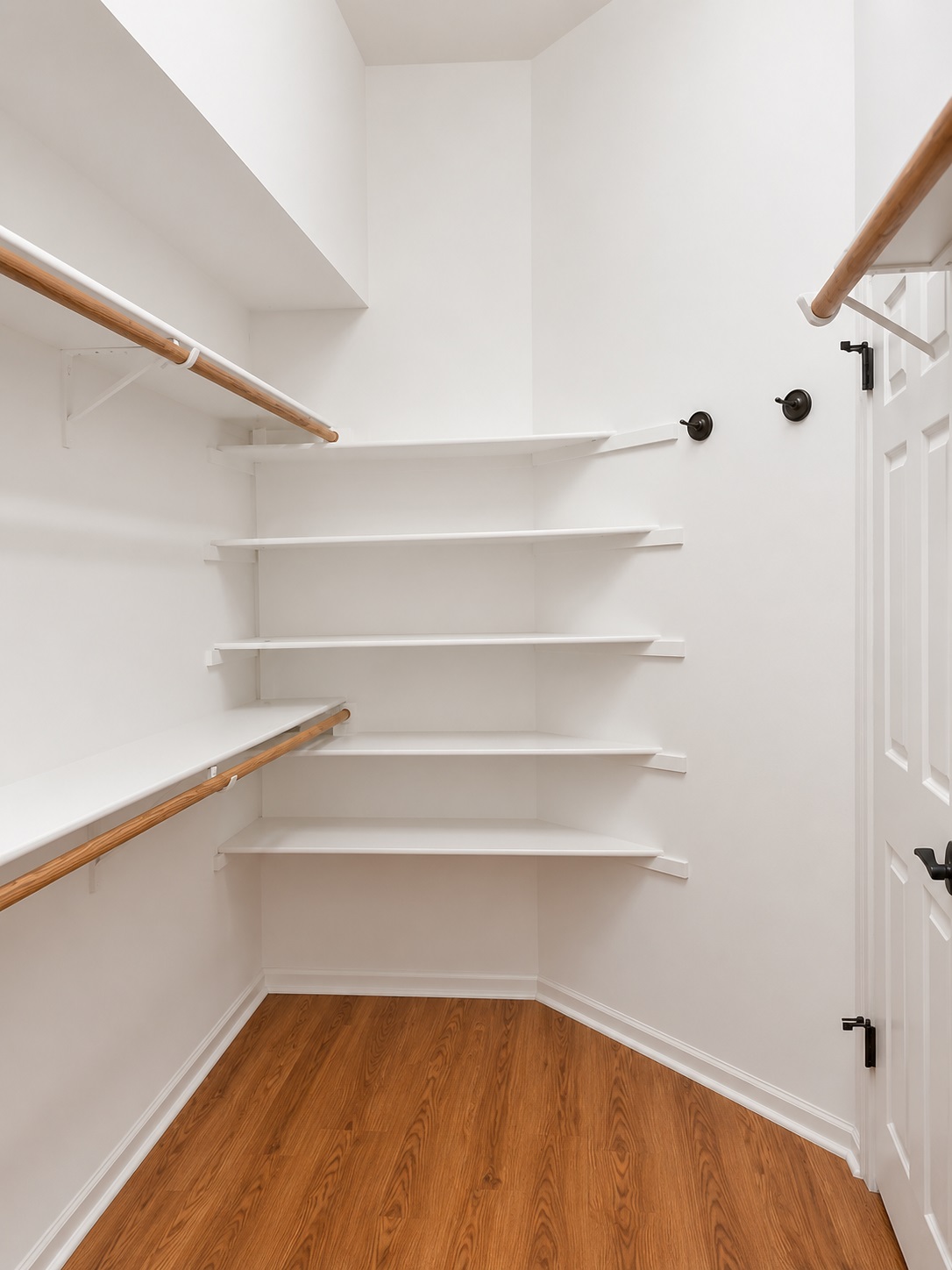 201 Rio Vista Drive Georgetown, TX 78626 - Photo 12 of 26 Well-organized closet with ample shelving and hanging space for effortless storage.
