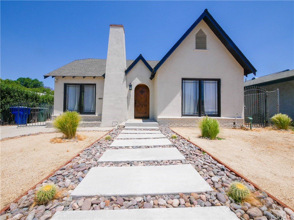 Gallery Image 1