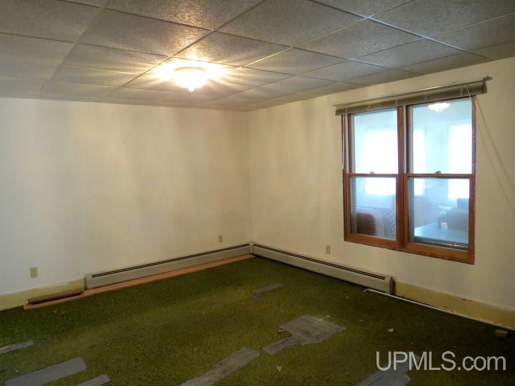 104 Queen Road Negaunee, MI 49866 - Photo 8 of 24