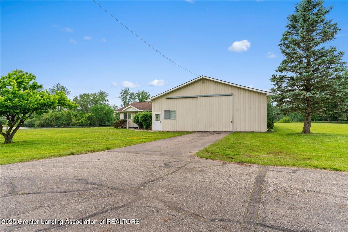 4240 Dell Road Lansing, MI 48911 - Photo 44 of 90 69-Media Jett - 61