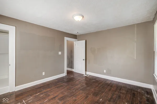 $1,500 | 717 North Grant Avenue, Indianapolis, IN 46201