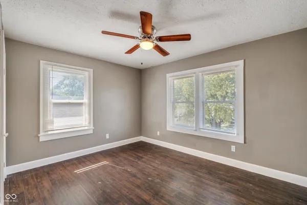 $1,500 | 717 North Grant Avenue, Indianapolis, IN 46201