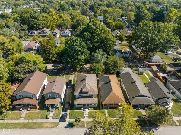 $1,500 | 717 North Grant Avenue, Indianapolis, IN 46201