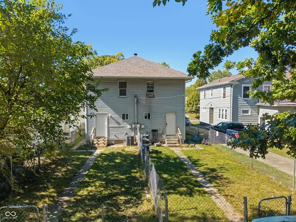 $1,500 | 717 North Grant Avenue, Indianapolis, IN 46201