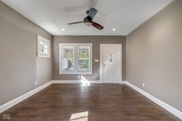 $1,500 | 717 North Grant Avenue, Indianapolis, IN 46201