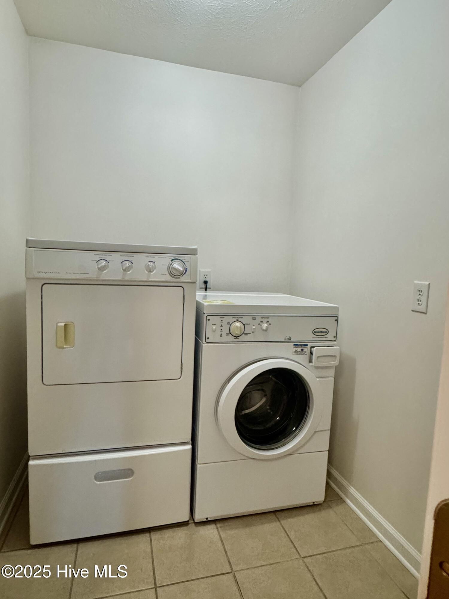 447 Ben Williams Road Jacksonville, NC 28540 - Photo 9 of 21 IMG_2126