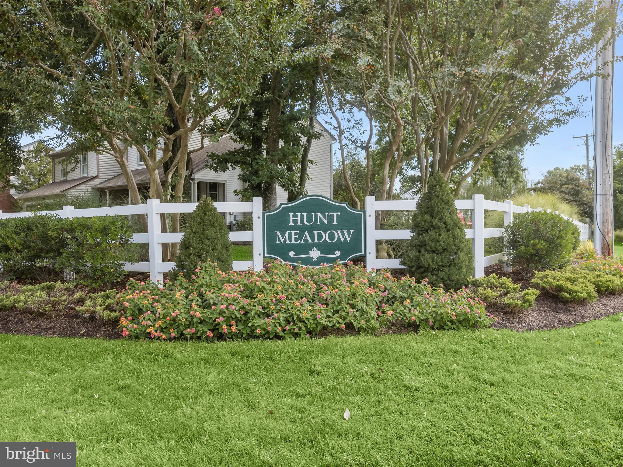 303 Riding Ridge Road Annapolis, MD 21403 - Photo 40 of 43 a view of a garden