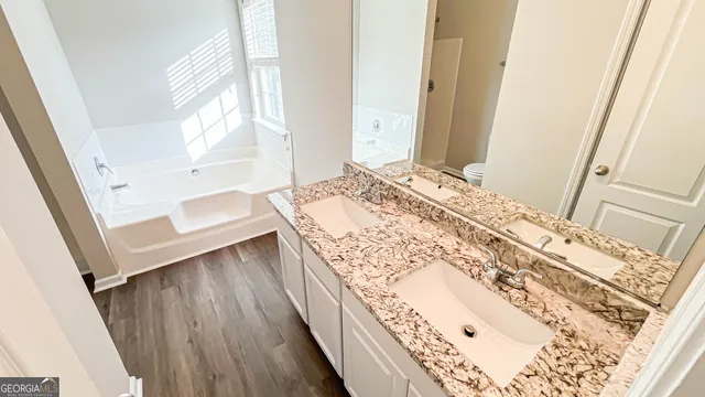 $289,000 | 1106 Oak Hollow Lane, Hampton, GA 30228