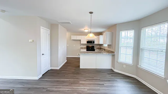 $289,000 | 1106 Oak Hollow Lane, Hampton, GA 30228