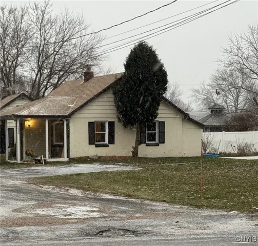 $1,600 | 4900 Bear Road, Clay, NY 13088