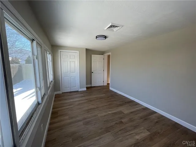 $1,600 | 4900 Bear Road, Clay, NY 13088