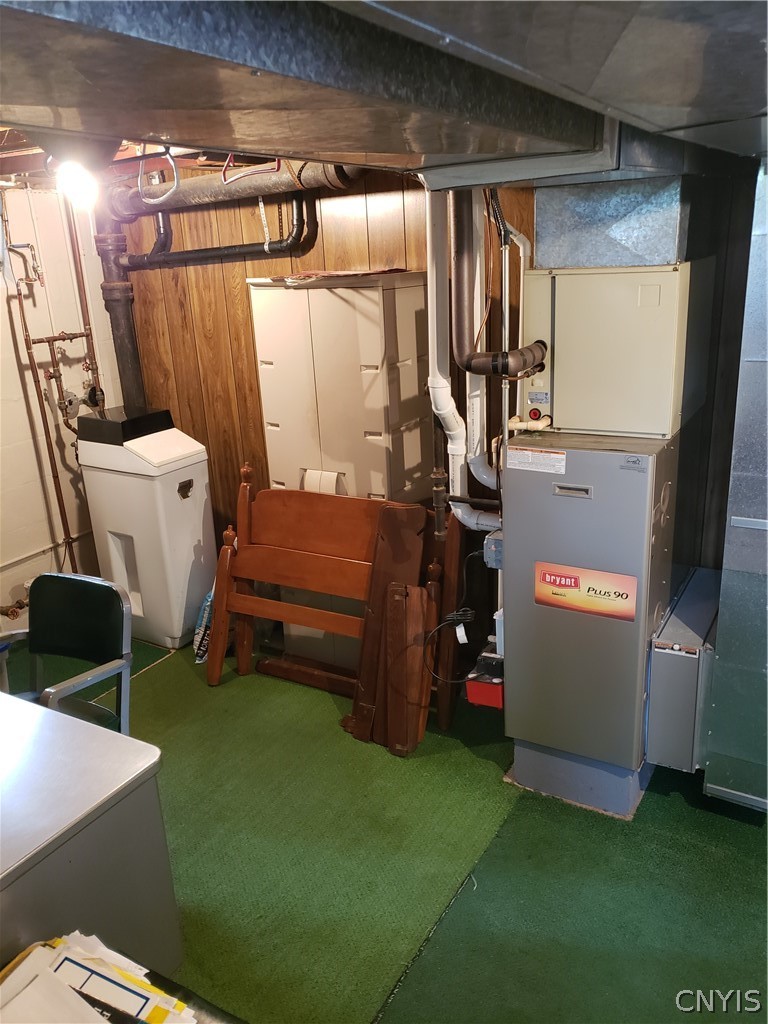 3744 Fisher Road Skaneateles, NY 13152 - Photo 17 of 18 natural gas, central a/c