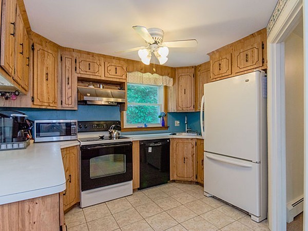 86 Greenhill Road Westwood, MA 02090 - Photo 8 of 24 Gallery Image 8
