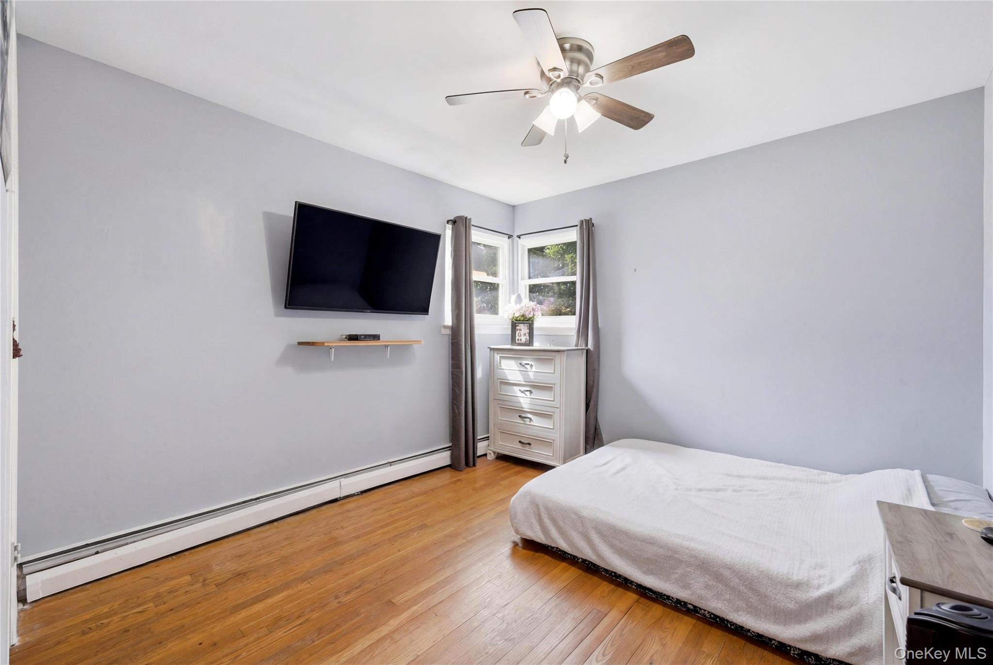 32 46th Street Islip, NY 11751 - Photo 17 of 43