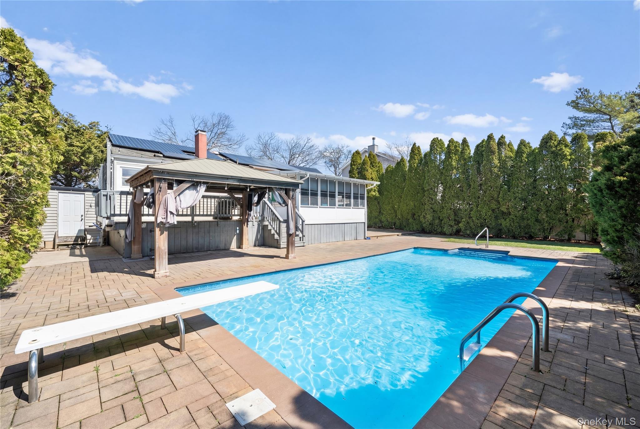 32 46th Street Islip, NY 11751 - Photo 30 of 43