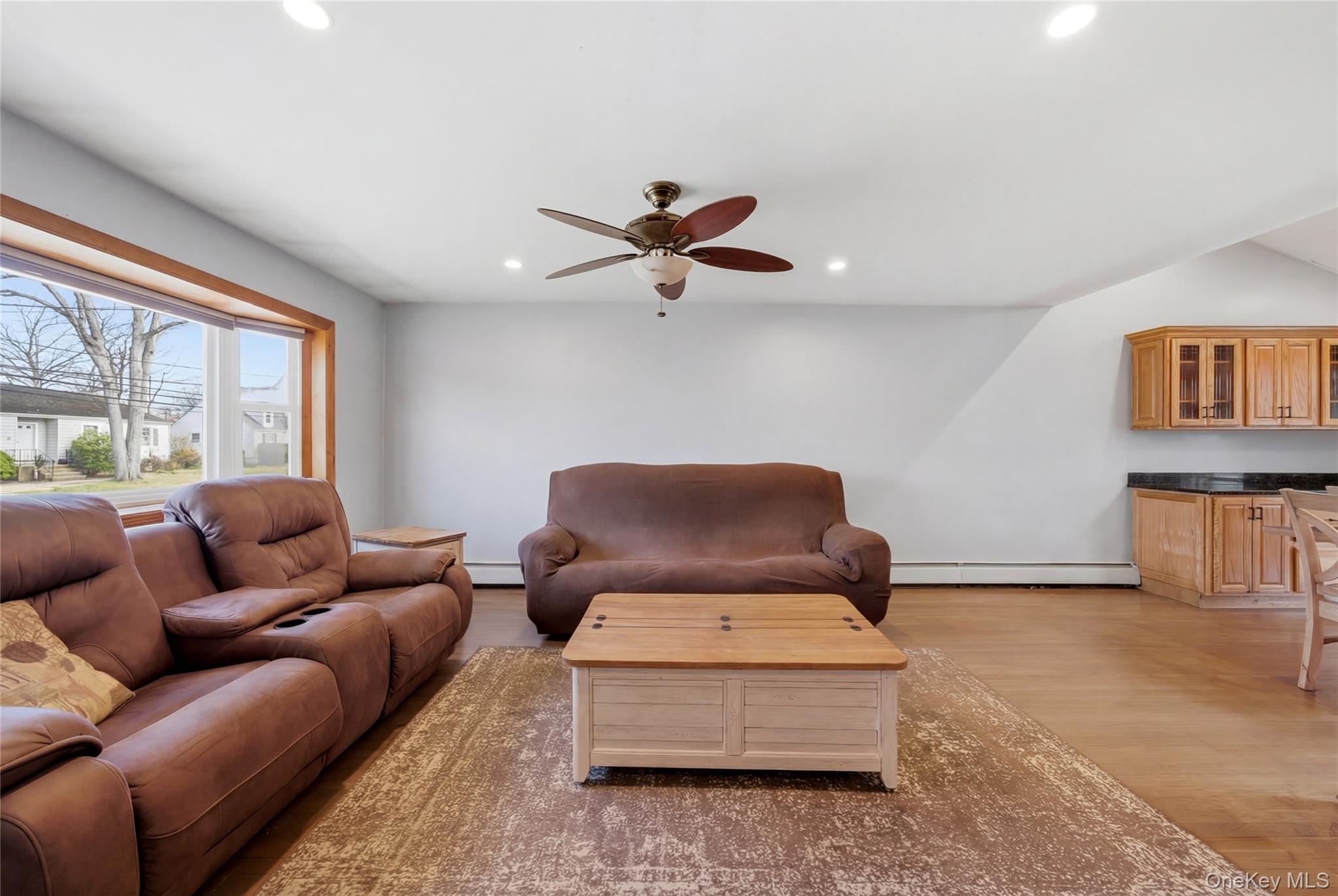 32 46th Street Islip, NY 11751 - Photo 3 of 43