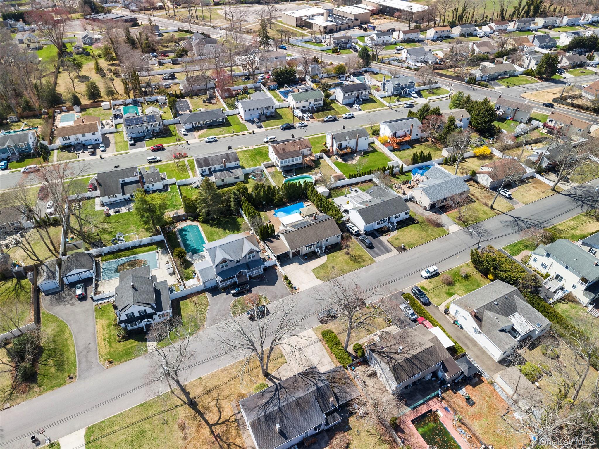 32 46th Street Islip, NY 11751 - Photo 38 of 43