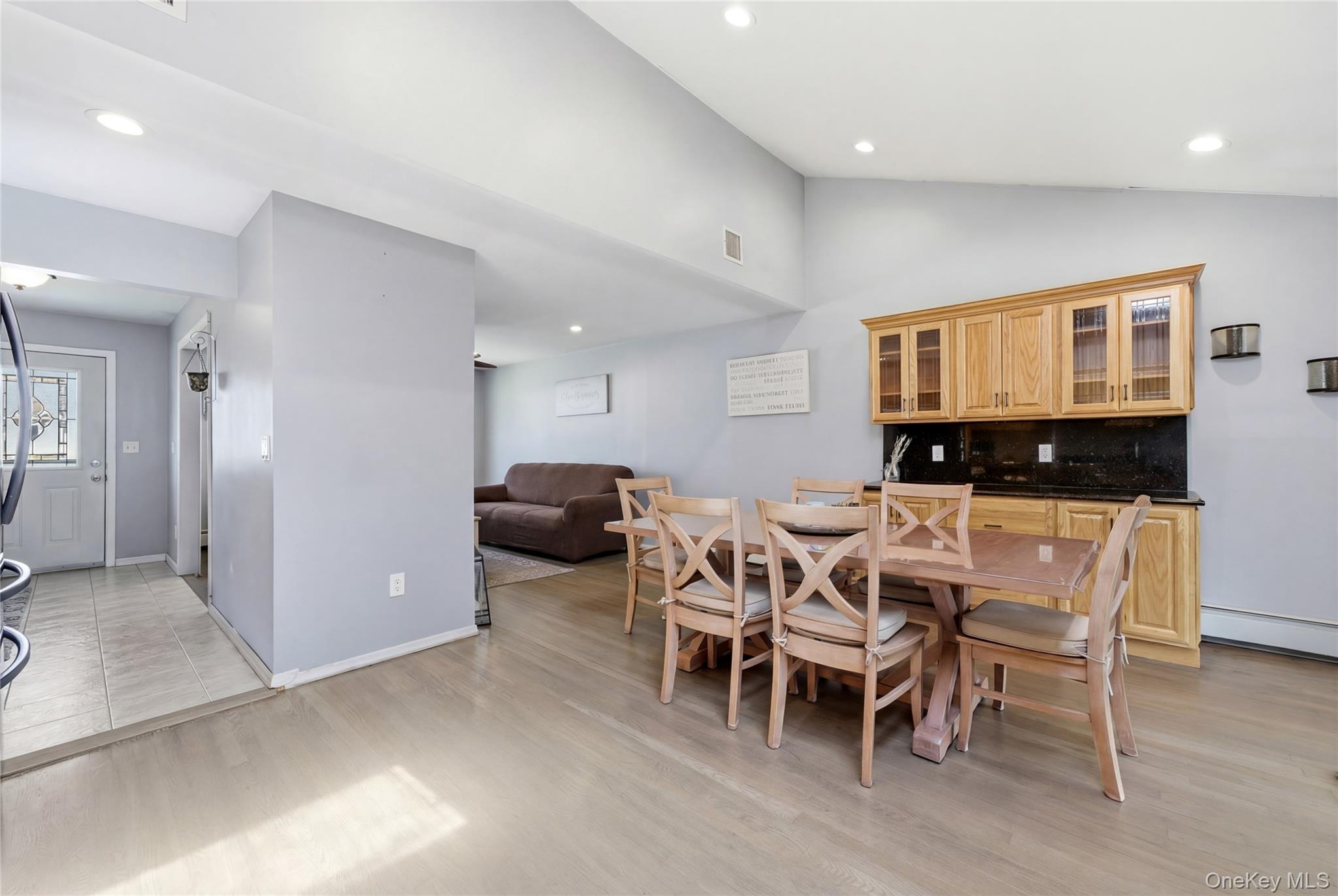 32 46th Street Islip, NY 11751 - Photo 10 of 43