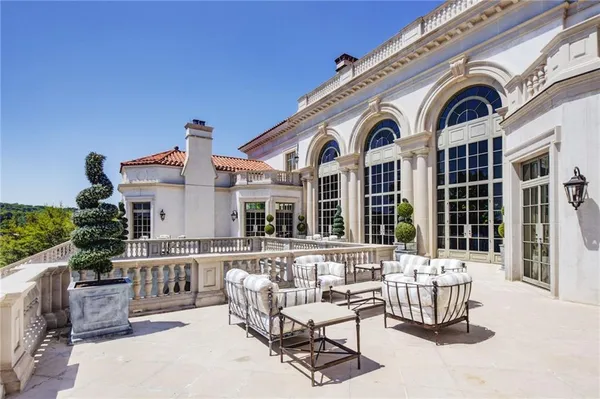 $10,000,000 | 1405 Big Eddy Court, Columbus, GA 31904