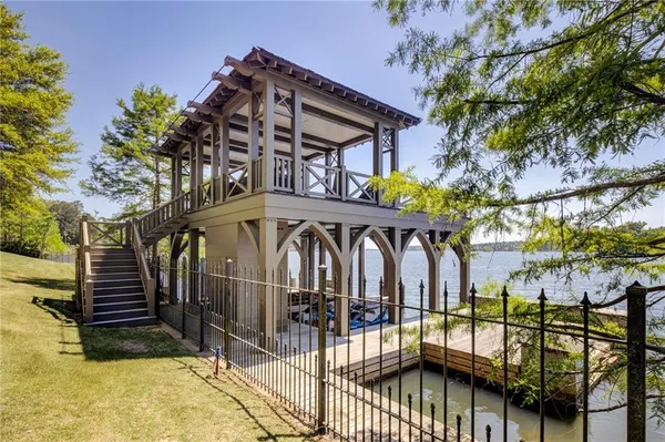 $10,000,000 | 1405 Big Eddy Court, Columbus, GA 31904