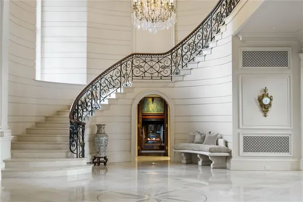 $10,000,000 | 1405 Big Eddy Court, Columbus, GA 31904
