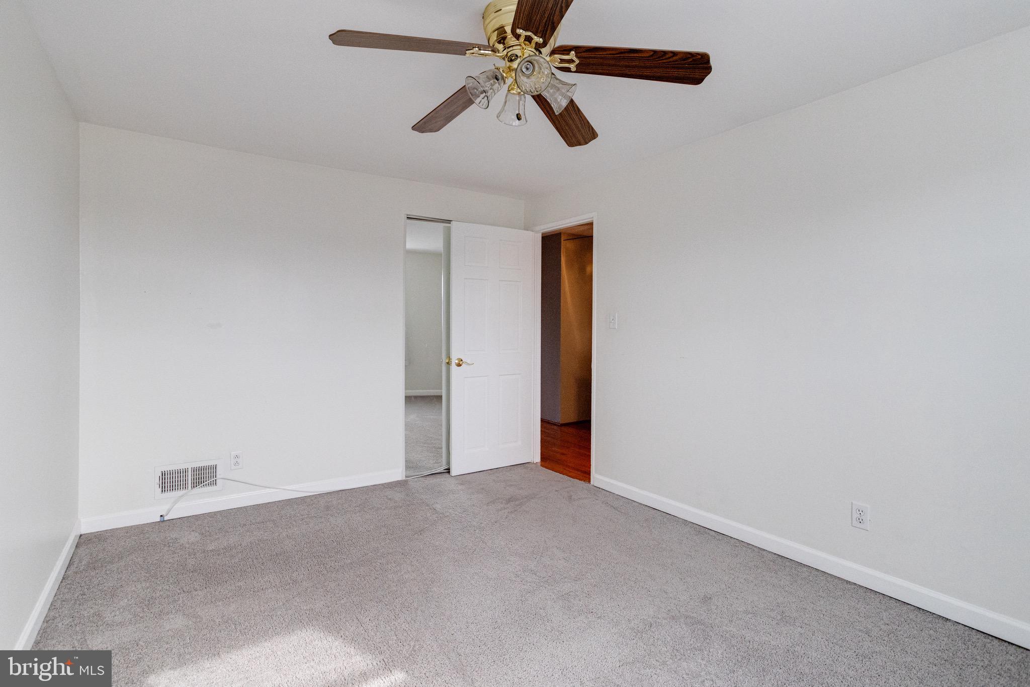 7852 Kentley Road Baltimore, MD 21222 - Photo 24 of 54