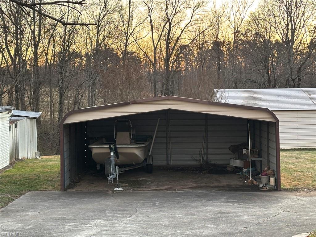 637 Pine Ridge Road Mount Airy, NC 27030 - Photo 3 of 43