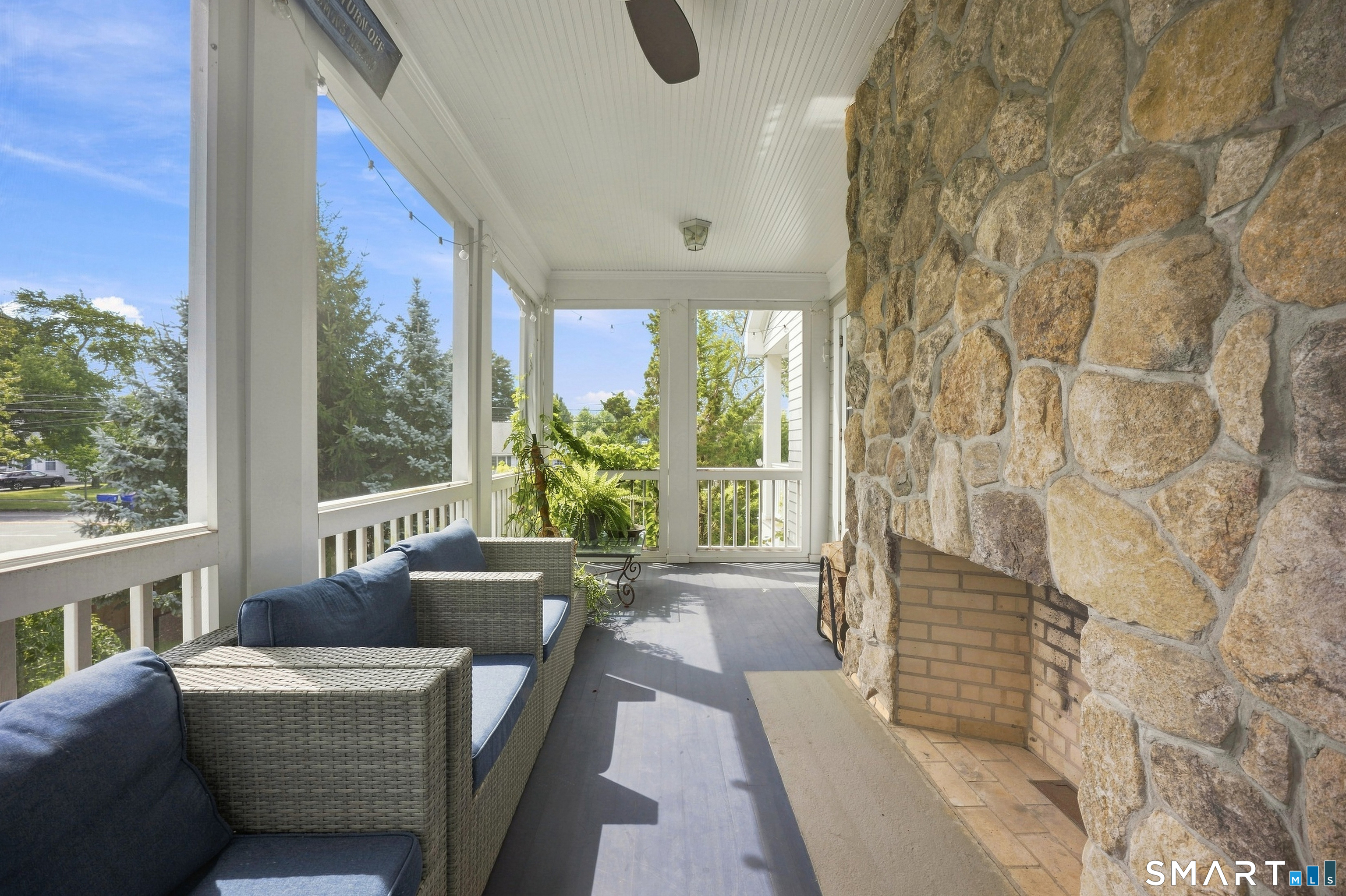 655 Beach Road Fairfield, CT 06824 - Photo 13 of 35 Gallery Image 13