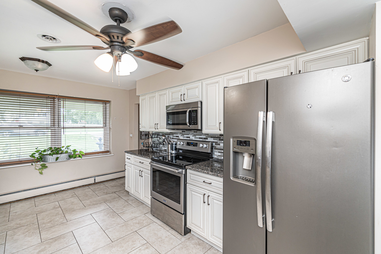 25580 West Ivanhoe Road Wauconda, IL 60084 - Photo 6 of 26 Gallery Image 6