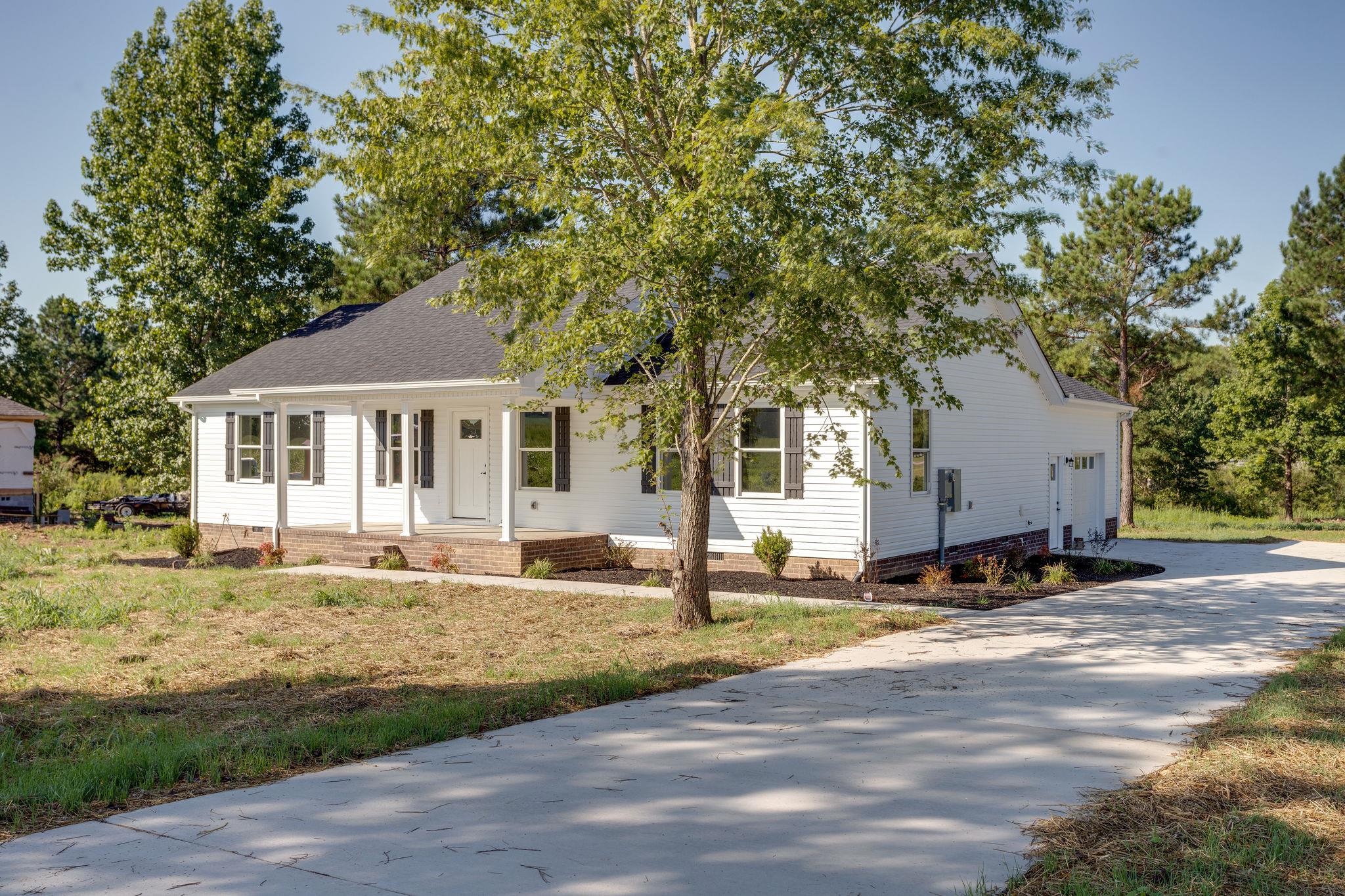 93 Alexander Springs Road Summertown, TN 38483 - Photo 3 of 30 Gallery Image 3