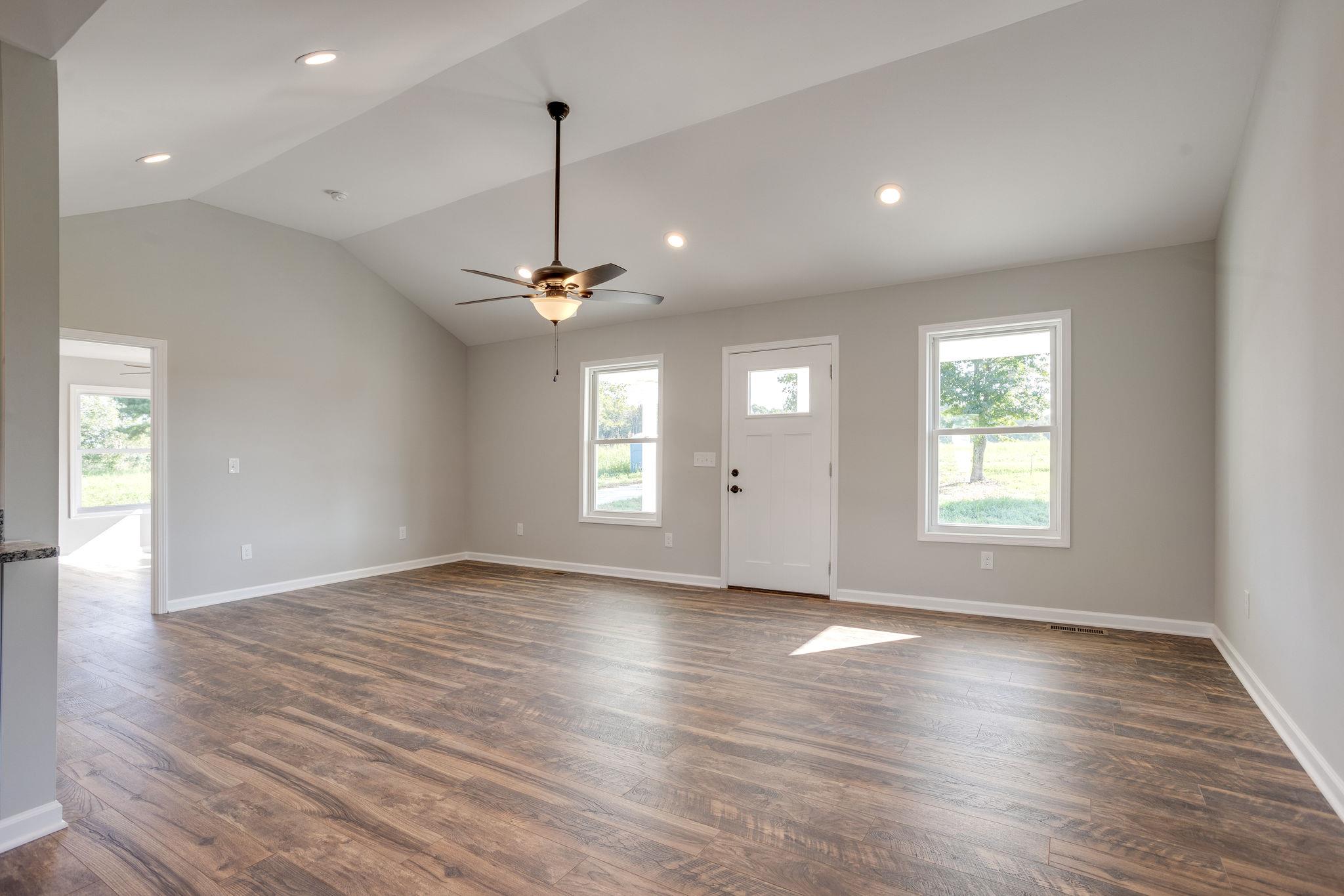93 Alexander Springs Road Summertown, TN 38483 - Photo 8 of 30 Gallery Image 8