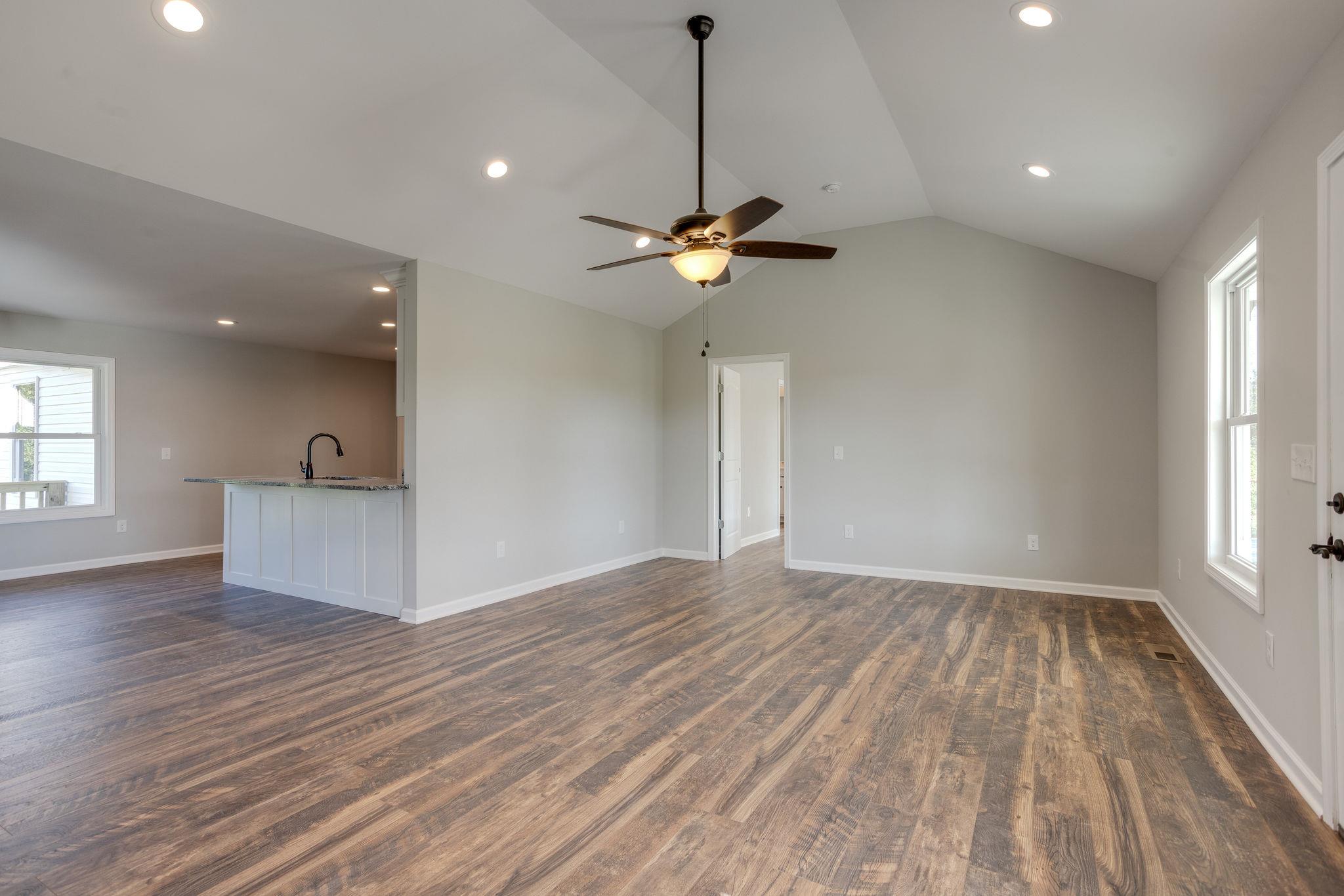 93 Alexander Springs Road Summertown, TN 38483 - Photo 10 of 30 Gallery Image 10