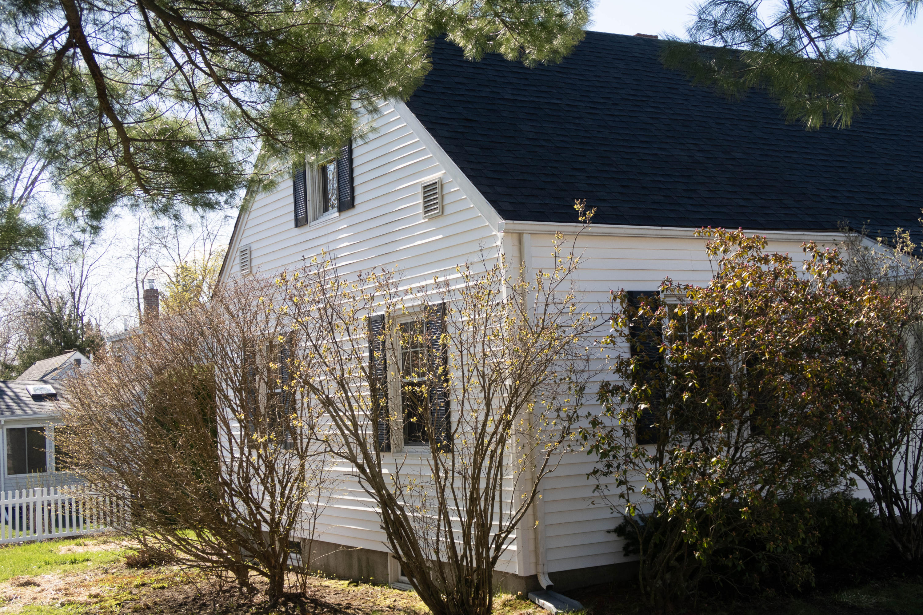 8 Sherbrook Street Augusta, ME 04330 - Photo 6 of 31 IMG_8434