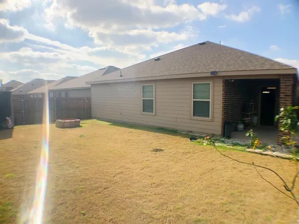 $1,995 | 1048 Churchill Drive, Princeton, TX 75407