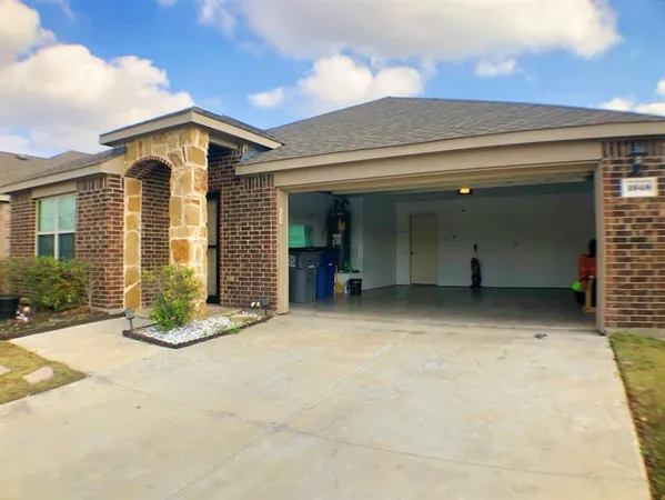 $1,995 | 1048 Churchill Drive, Princeton, TX 75407