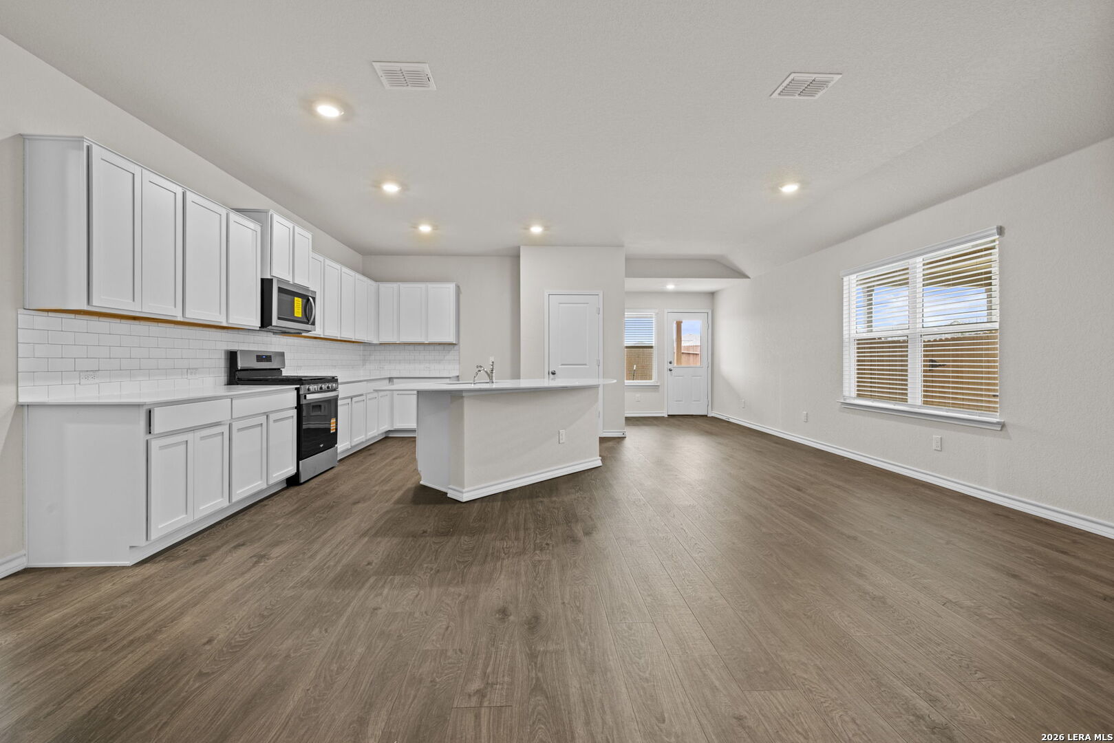 5019 Rancagua Converse, TX 78109 - Photo 9 of 25