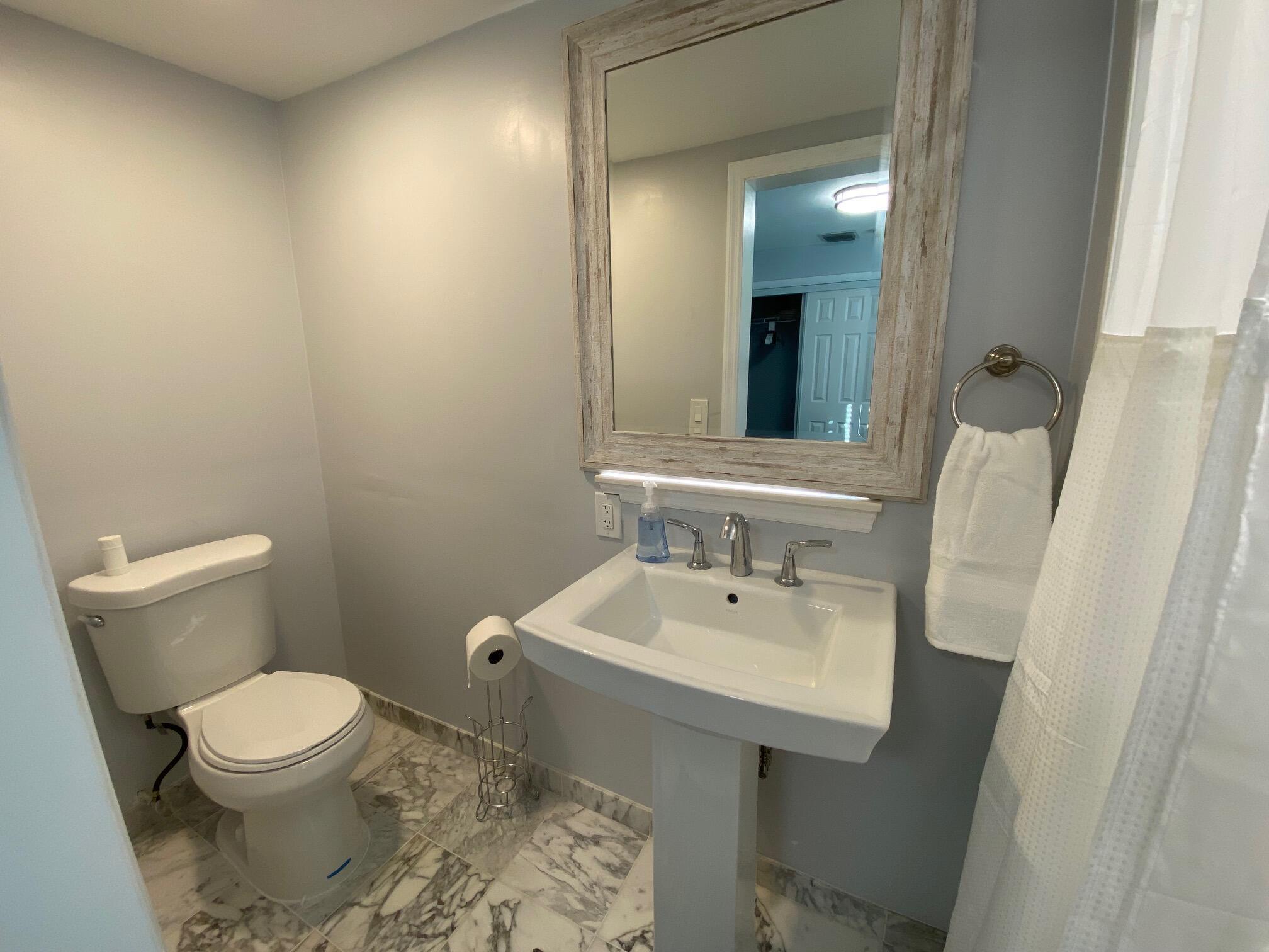 9015 Twig Road Wellington, FL 33467 - Photo 12 of 16 IMG_4085