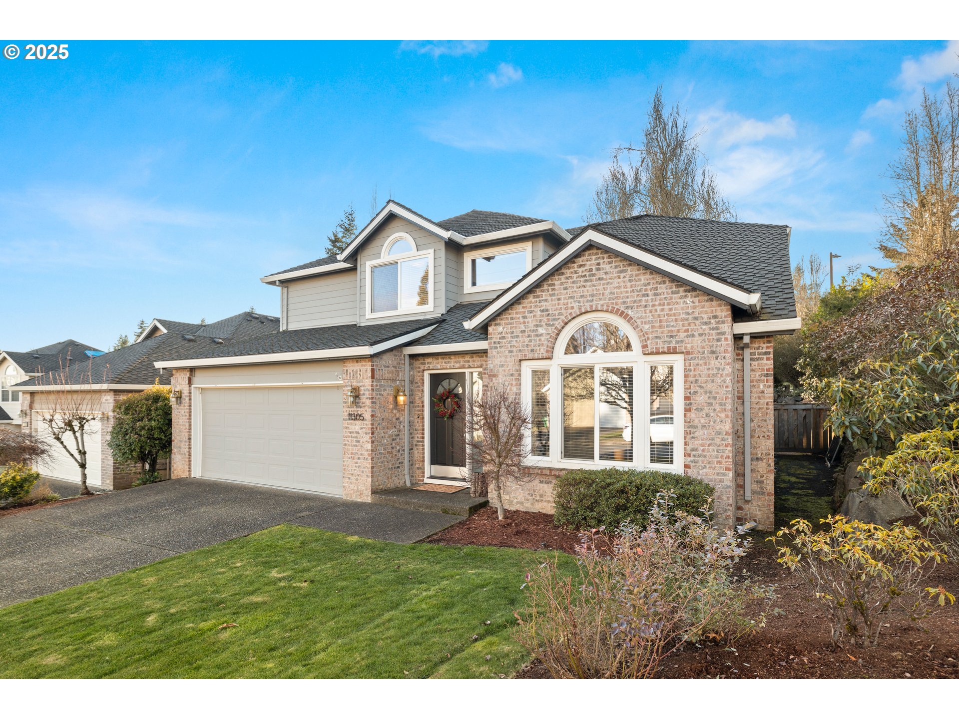 11305 Southwest Pintail Loop Beaverton, OR 97007 - Photo 2 of 37 Gallery Image 2