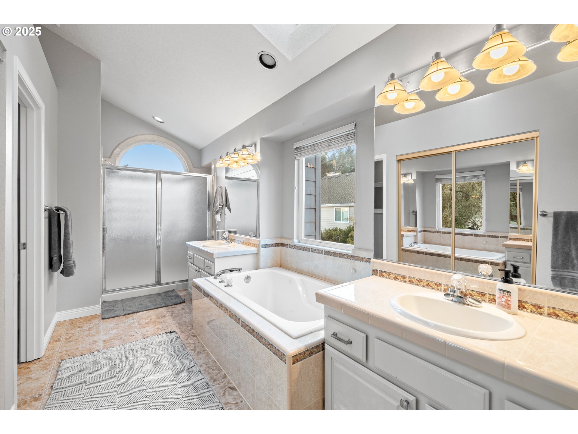 11305 Southwest Pintail Loop Beaverton, OR 97007 - Photo 21 of 37 Gallery Image 21