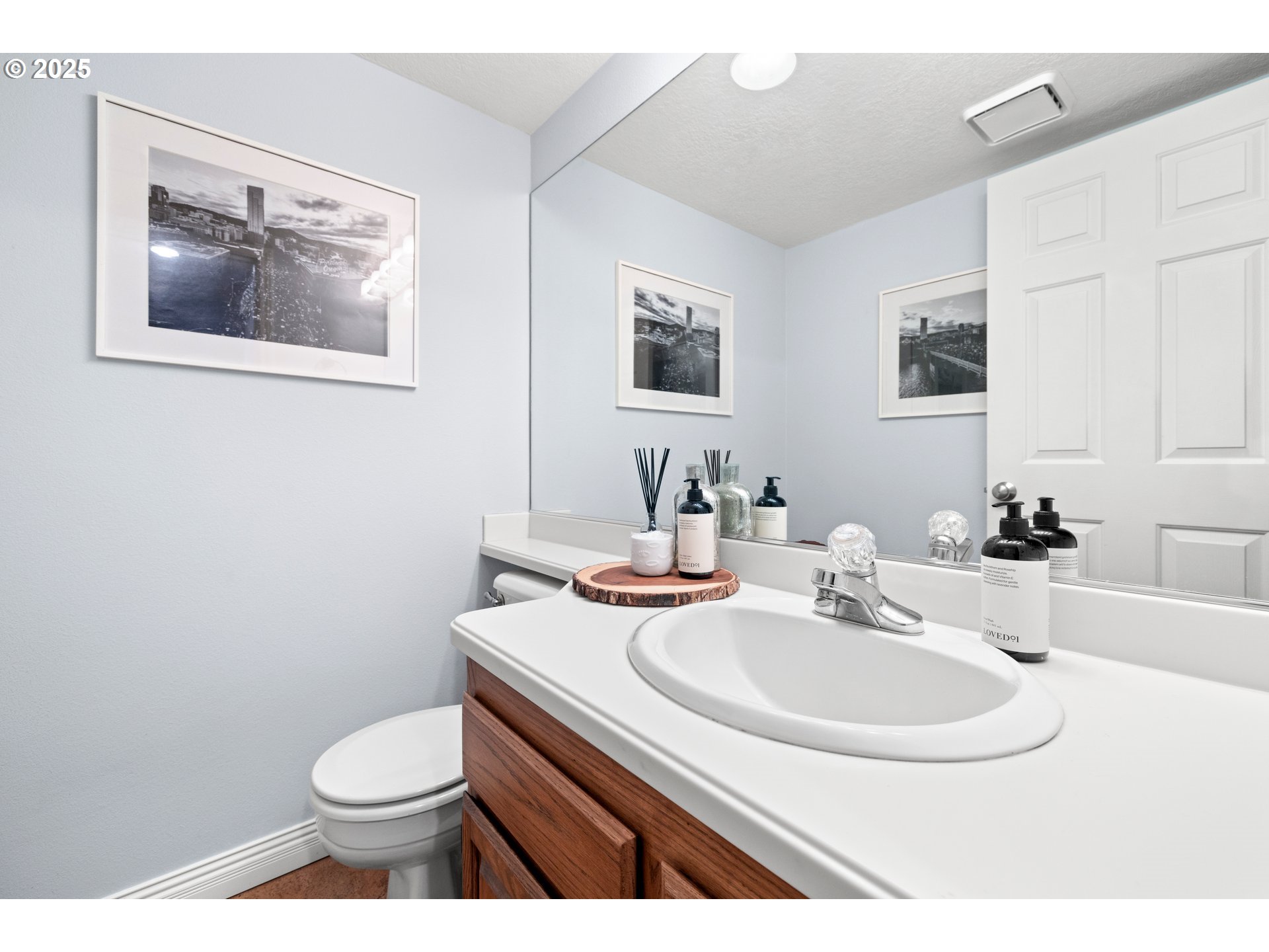11305 Southwest Pintail Loop Beaverton, OR 97007 - Photo 10 of 37 Gallery Image 10