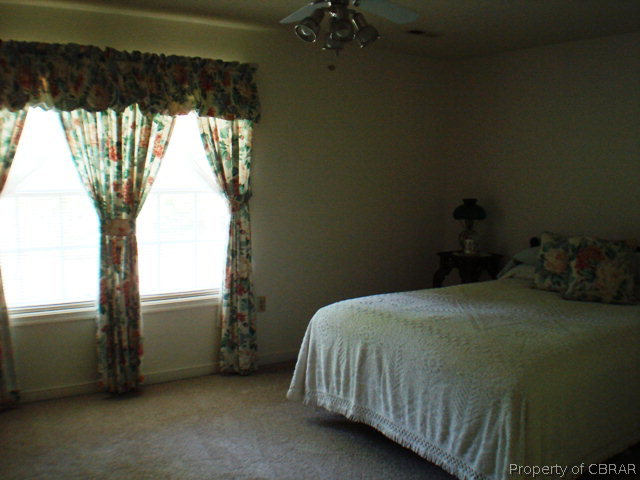 8122 Willis Road Gloucester, VA 23061 - Photo 12 of 24
